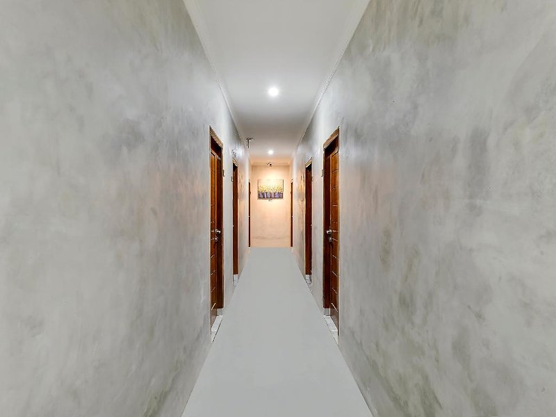 Hotel Oyo Flagship 90983 Harmony Easy Stay