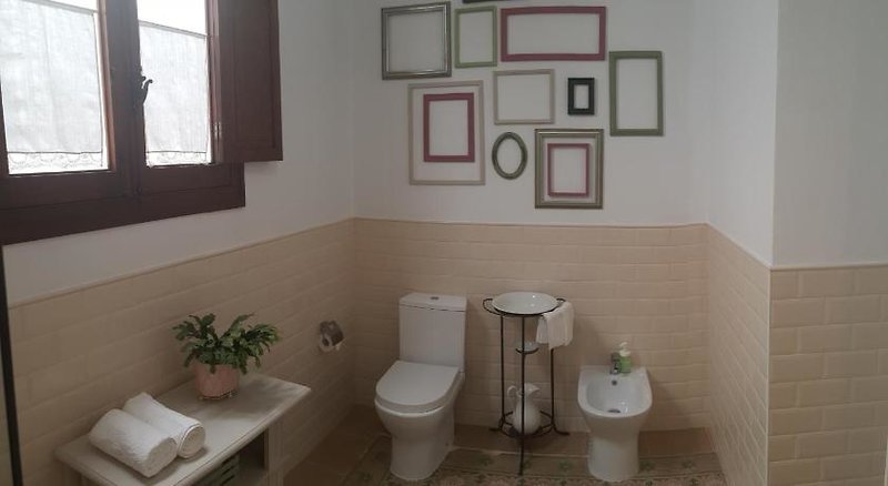 Hotel Los Canaritos Guest House