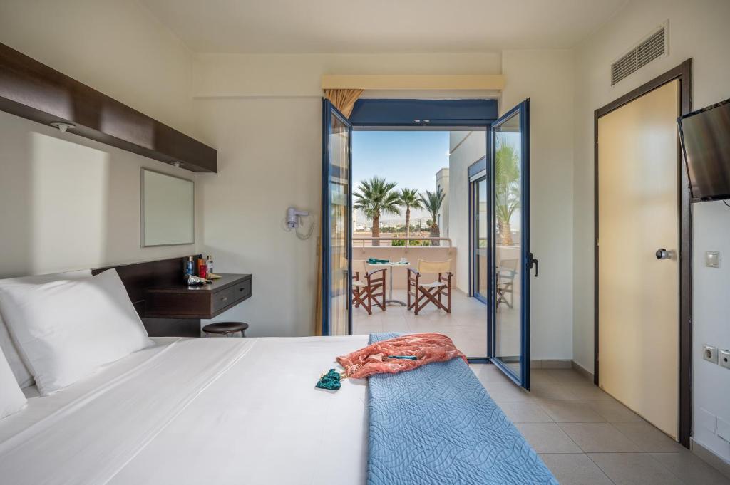 dal travel Meropi Hotel And Apartments