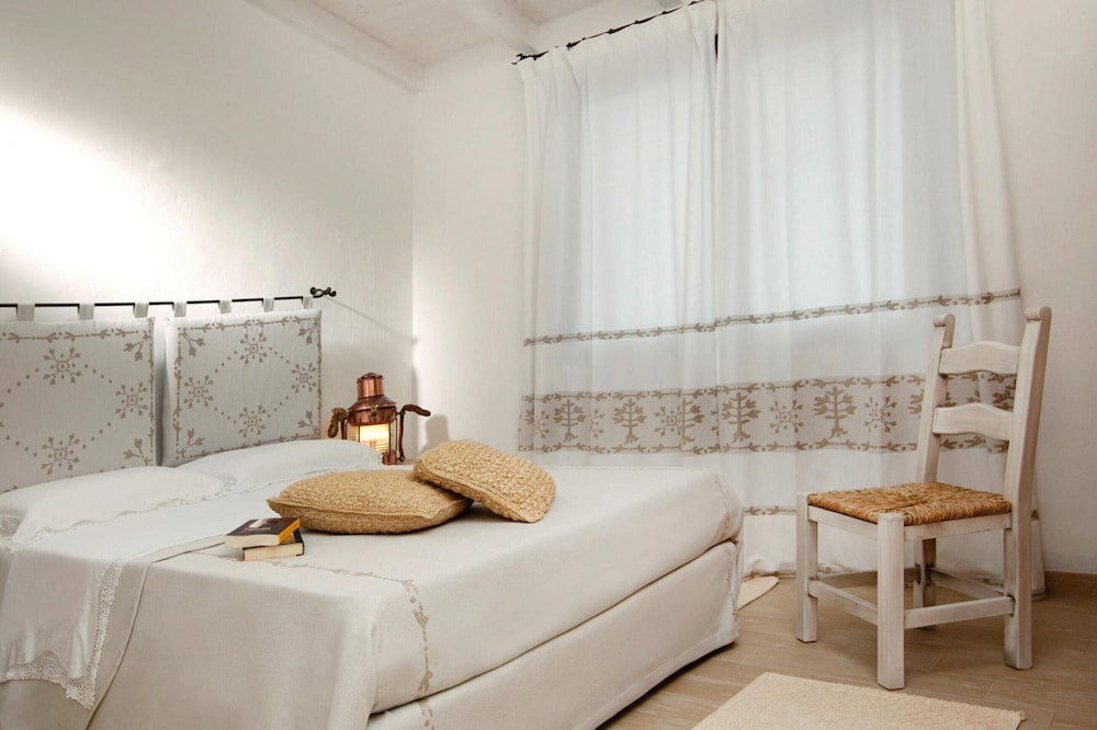 Punta Falcone Resort