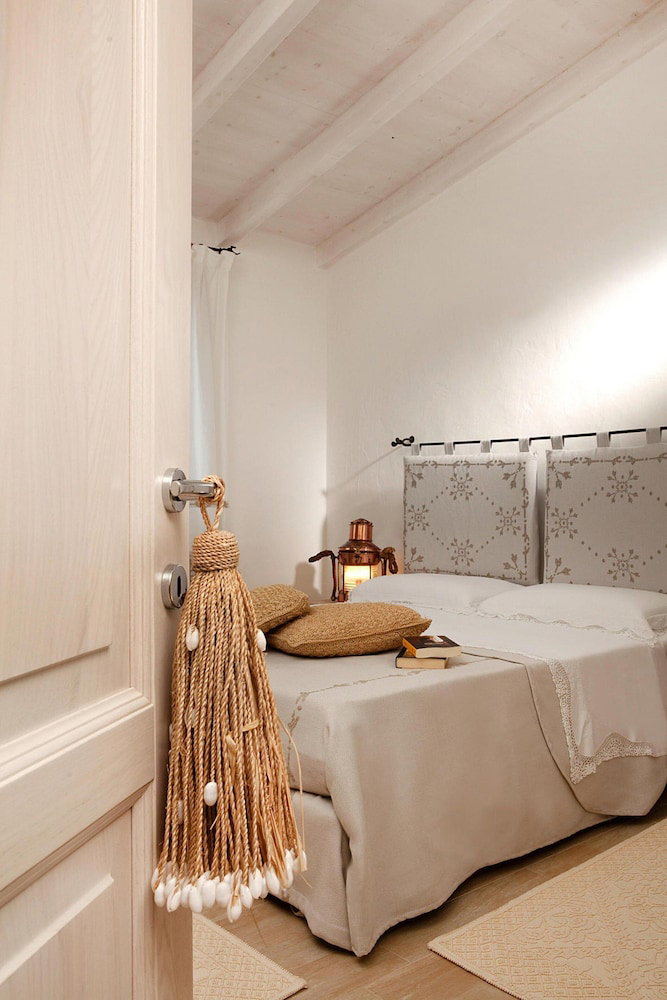 Punta Falcone Resort