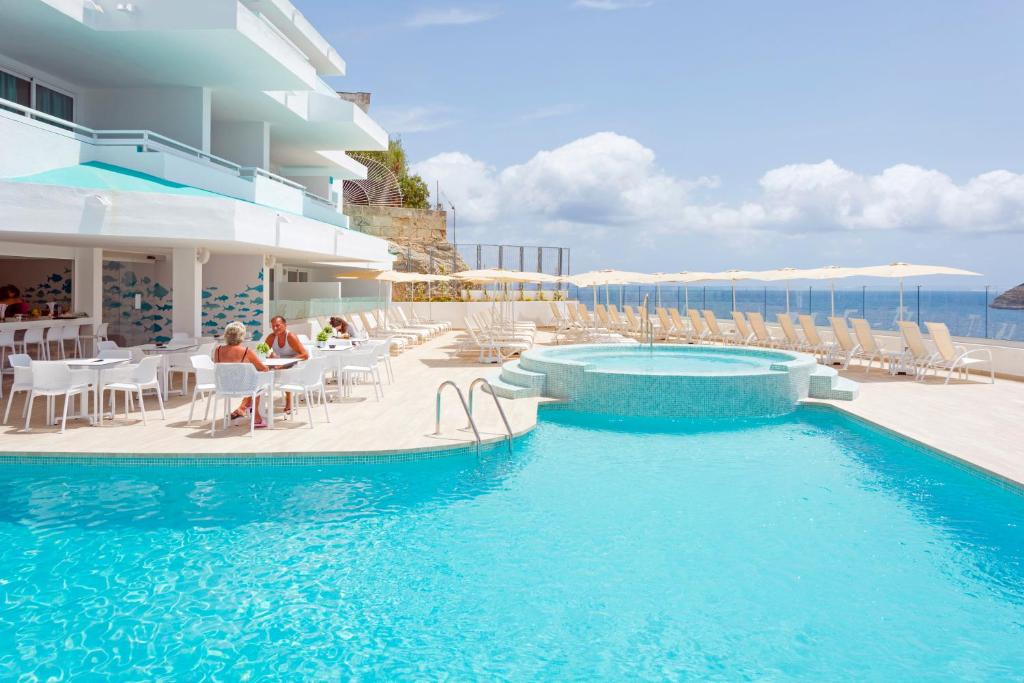 Hotel Hsm Sandalo Beach