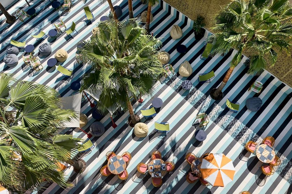 Hotel Tent Mojito Suites