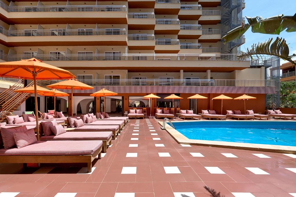 Hotel Tent Bahia De Palma