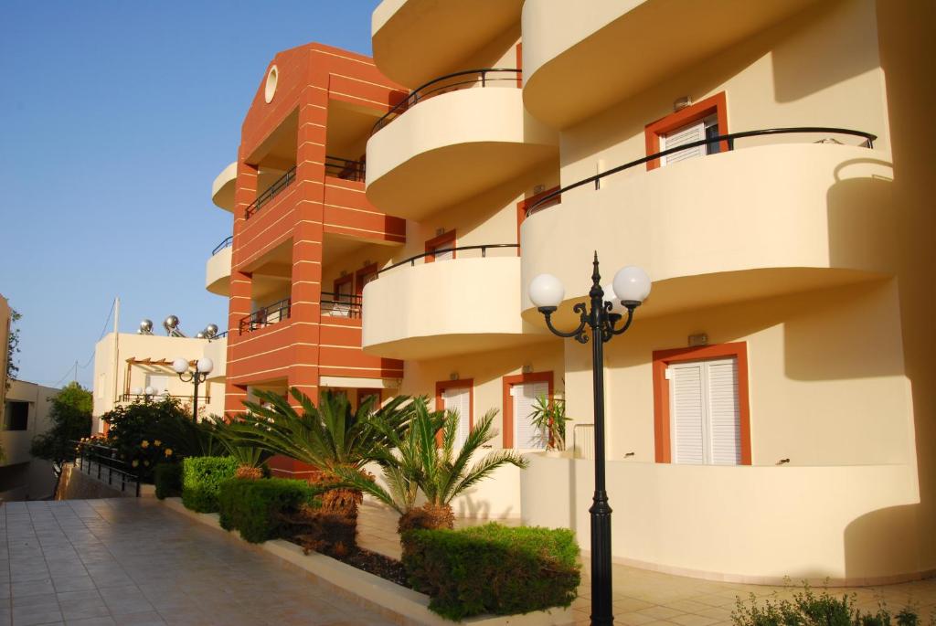 Elpis Studios & Apartments
