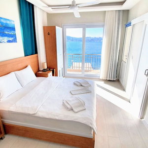 Hotel Midilli Konak Foca cazare Foca