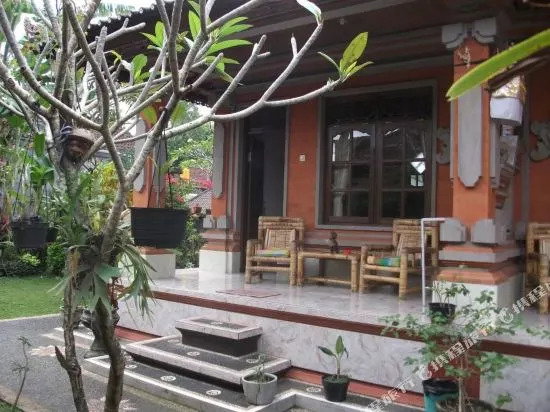 Hotel Tude's Family Homestay