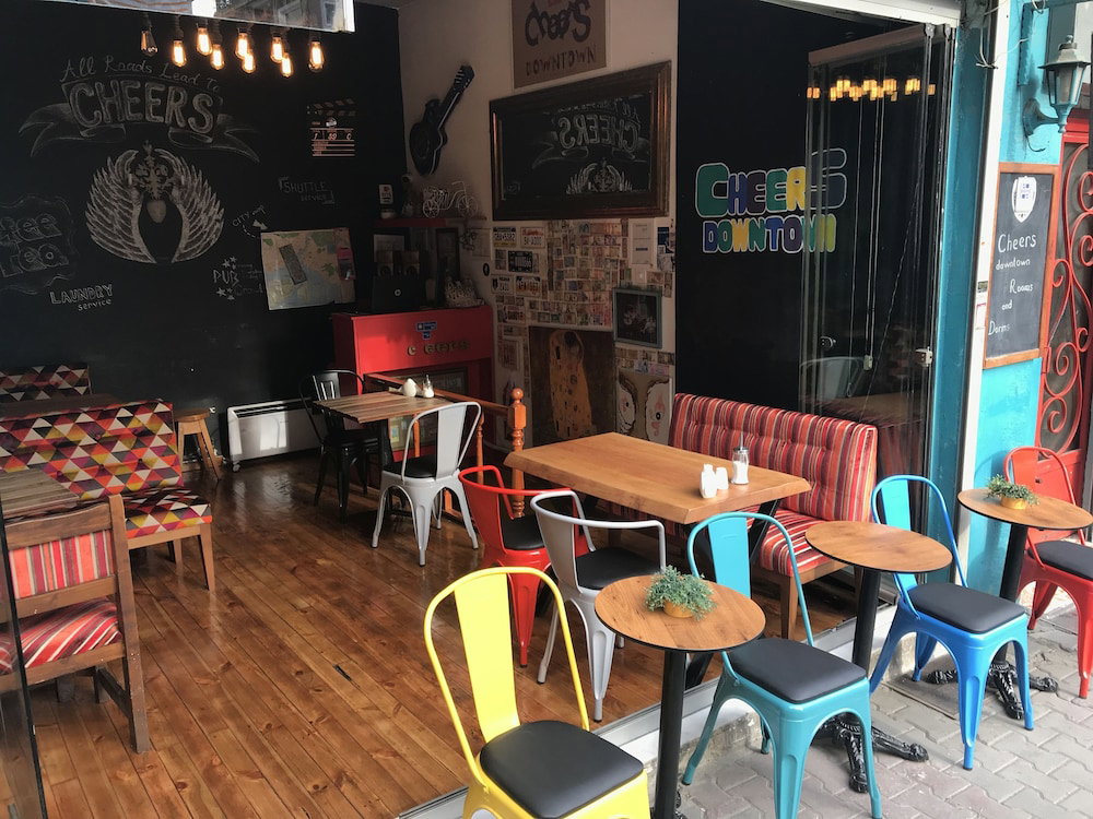 Hotel Cheers Midtown Hostel
