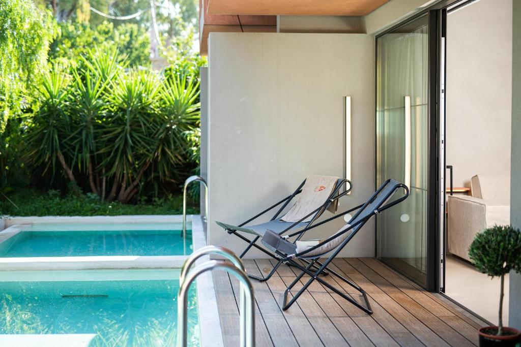 Pilot Amphora Boutique Hotel