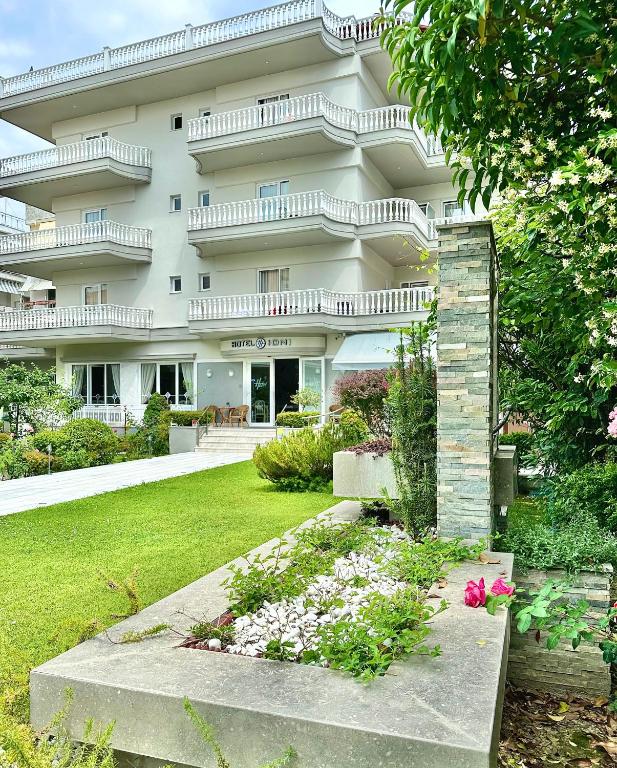Hotel Ioni Hotel