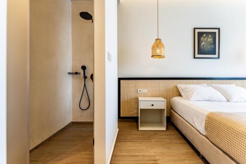 Mari Hotel And Maisonettes