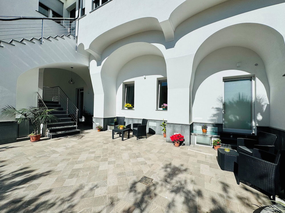 Hotel Yourhome - L'ammiraglio Apartments