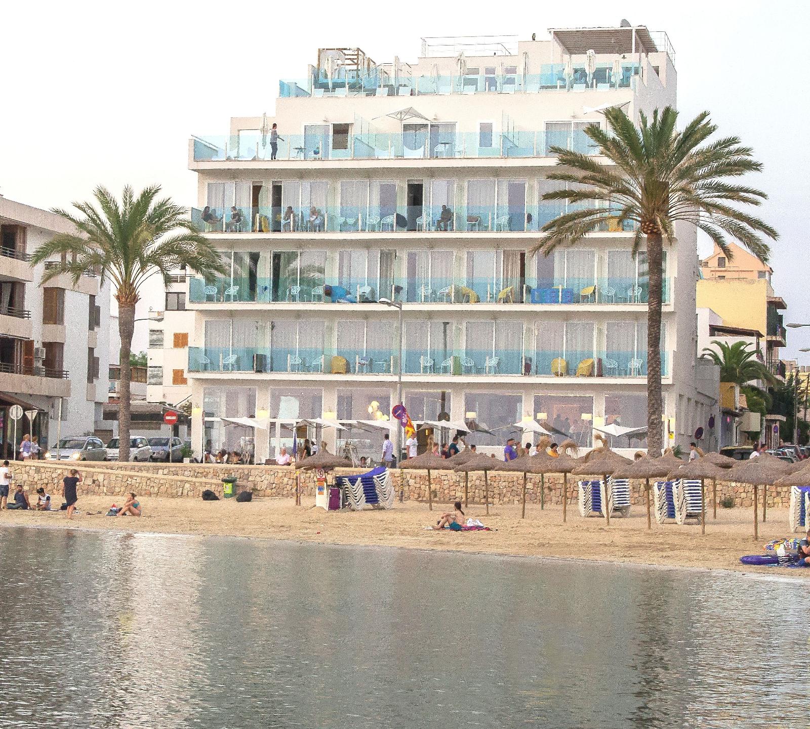 Bq Aquamarina Boutique