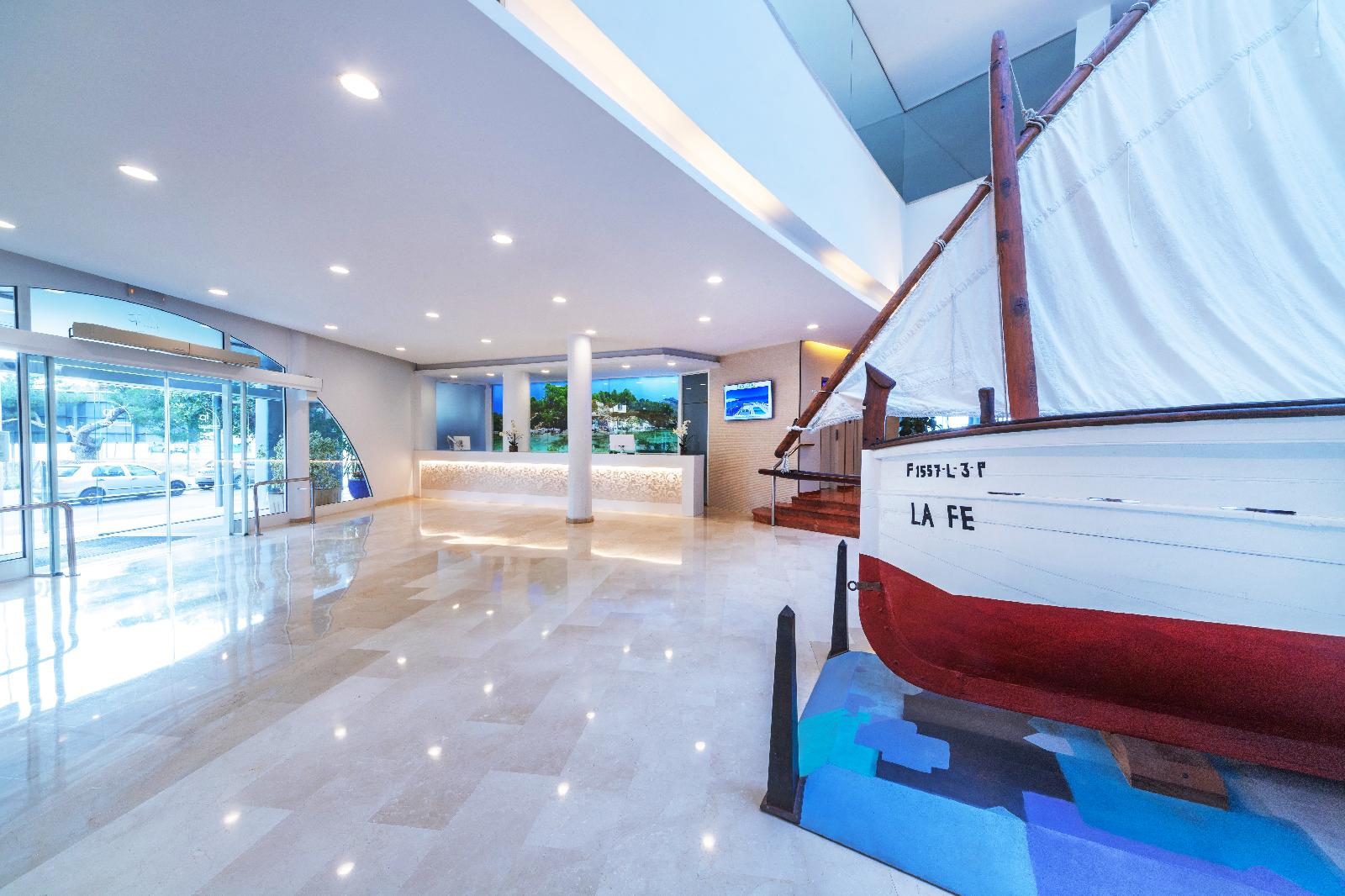 Fontanellas Playa Apart-Hotel