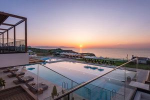 Hotel Aulus Chania Resort, Curio Collection By Hilton cazare Stavros