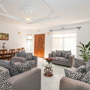 Hotel Mama Wilsen House cazare Arusha