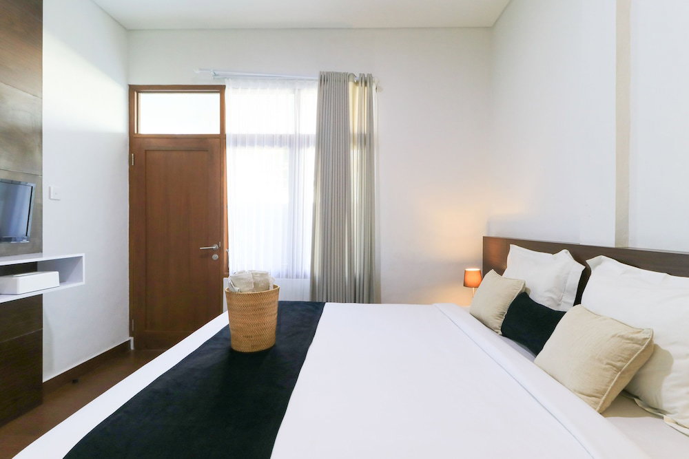 Hotel Kak Garden Inn