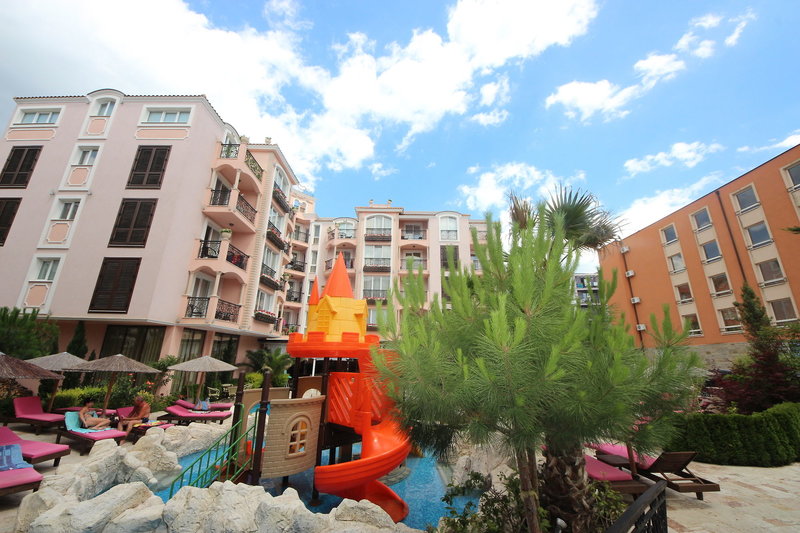 Menada Romance Marine Apartments