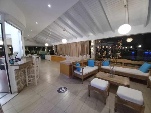 Aegean Blu Hotel & Apartments