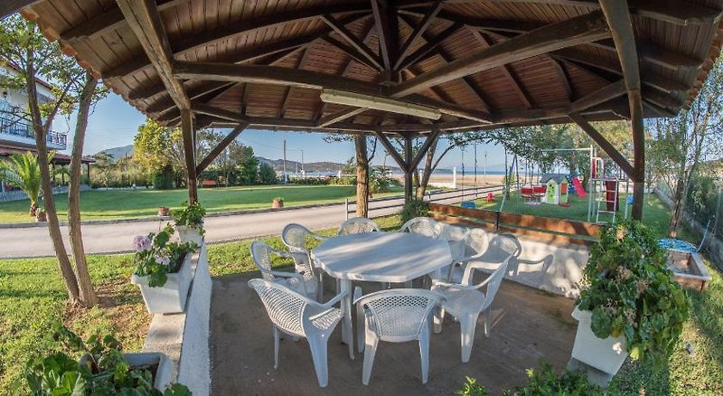 Hotel Linaraki Studios & Apartments
