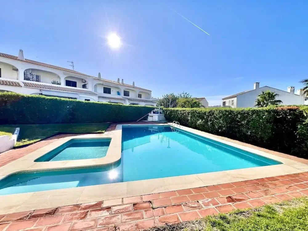 Quarteira Classic 2 With Pool By Homing