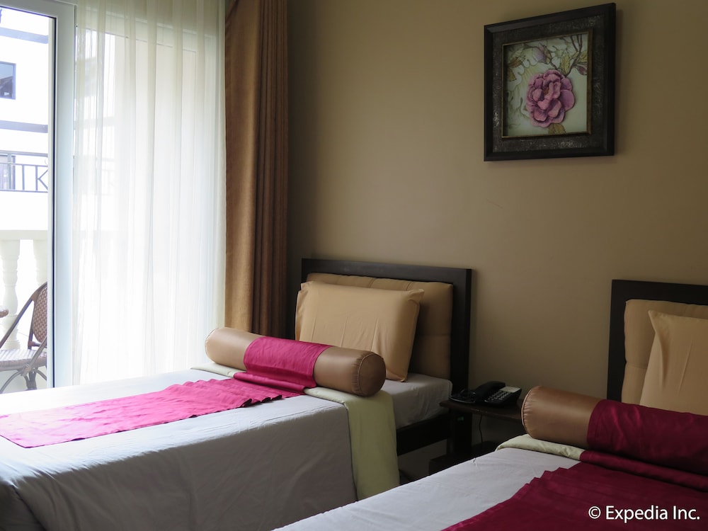 Hotel D Leonor Inland Resort And Adventure Park