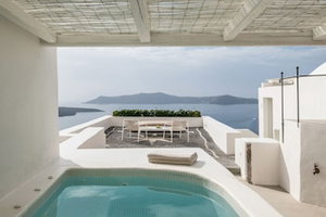 Hotel Enigma Suites cazare Fira