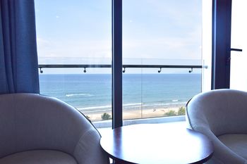 Hotel Yarra Ocean Suites Danang