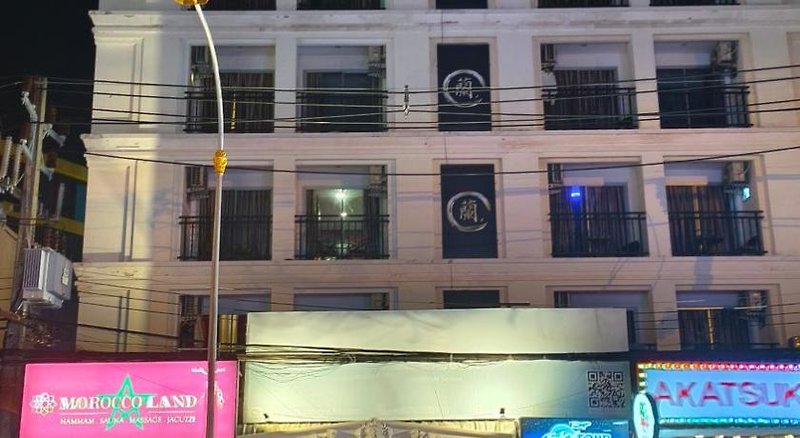 Hotel Sereneburi Patong Hotel