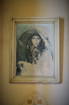 Anastasia Meziki Hotel