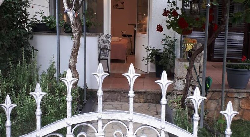 Hotel Guesthouse Mila
