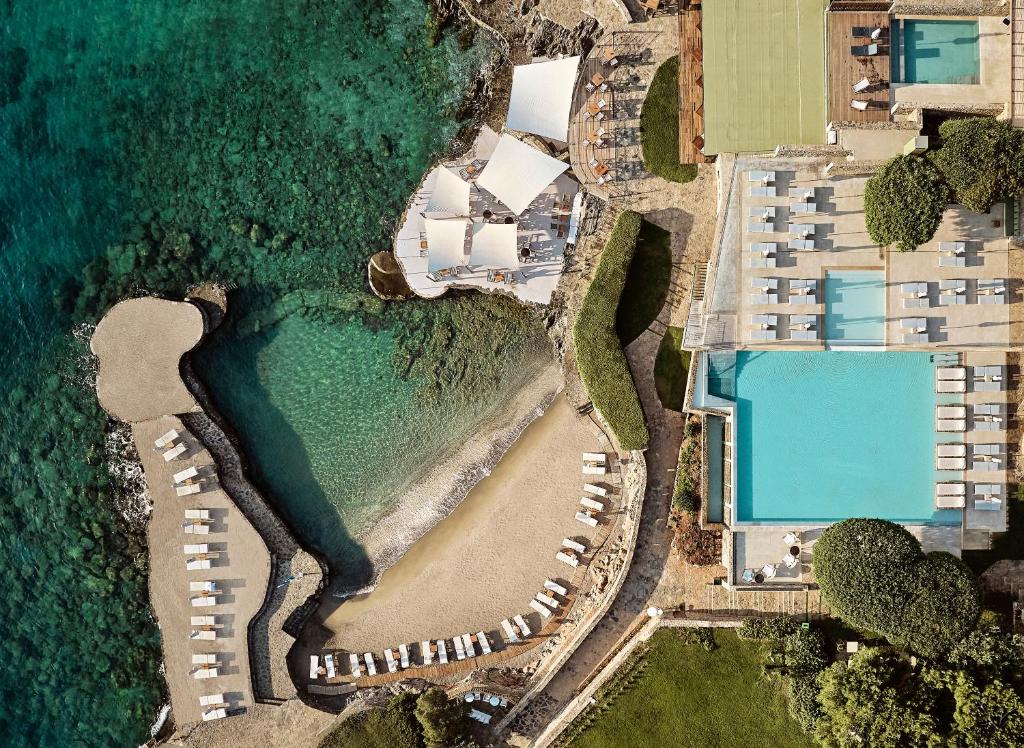Hotel St. Nicolas Bay Resort Hotel & Villas