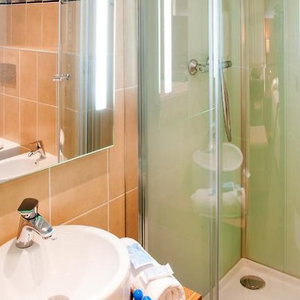 Hotel La Source cazare Lourdes