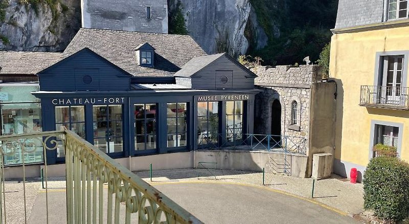 Hotel Hôtel Castel De Mirambel