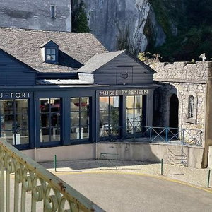 Hotel Hôtel Castel De Mirambel cazare Lourdes