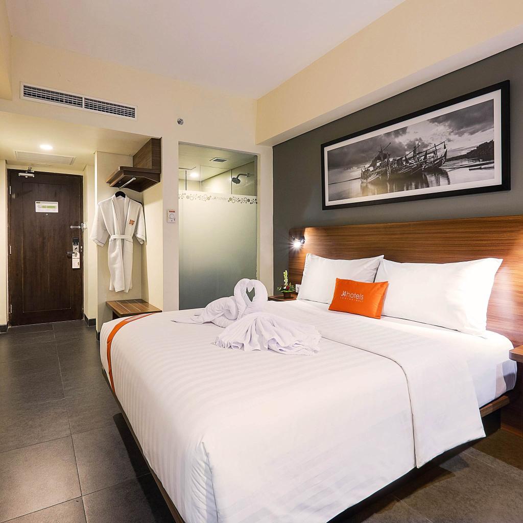 J4 Hotels Legian