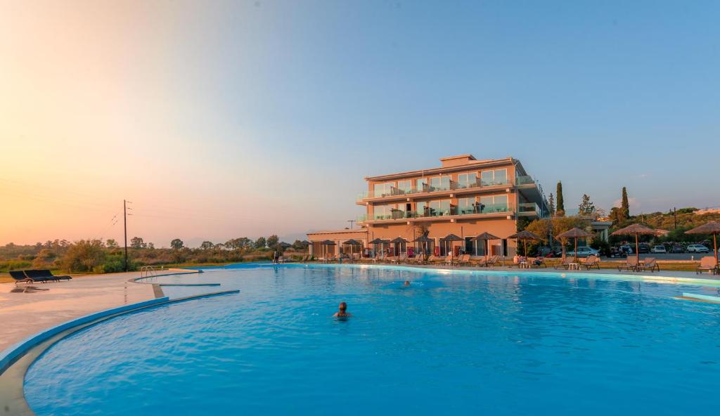 Hotel Ninos Laguna Holiday Resort
