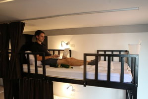 Hotel Balcony Party Hostel Beachfront - Adults Only cazare Ban Ao Nang