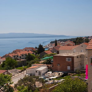 Hotel Rose Garden Apartments cazare Bol