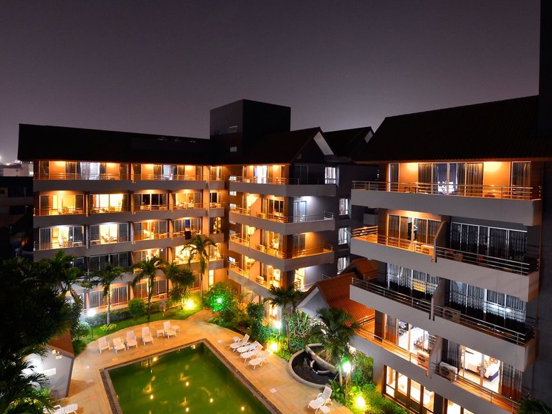 Hotel Holiday Resort