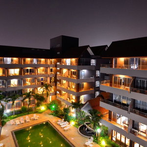 Hotel Holiday Resort cazare Nong Prue