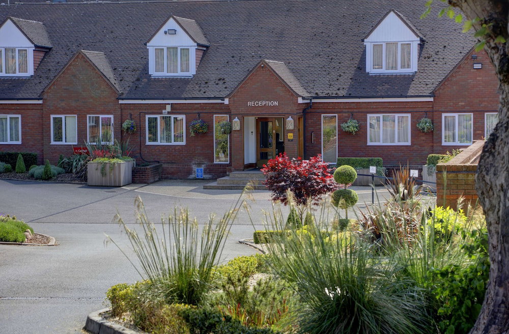 Best Western Plus Windmill Village Hotel