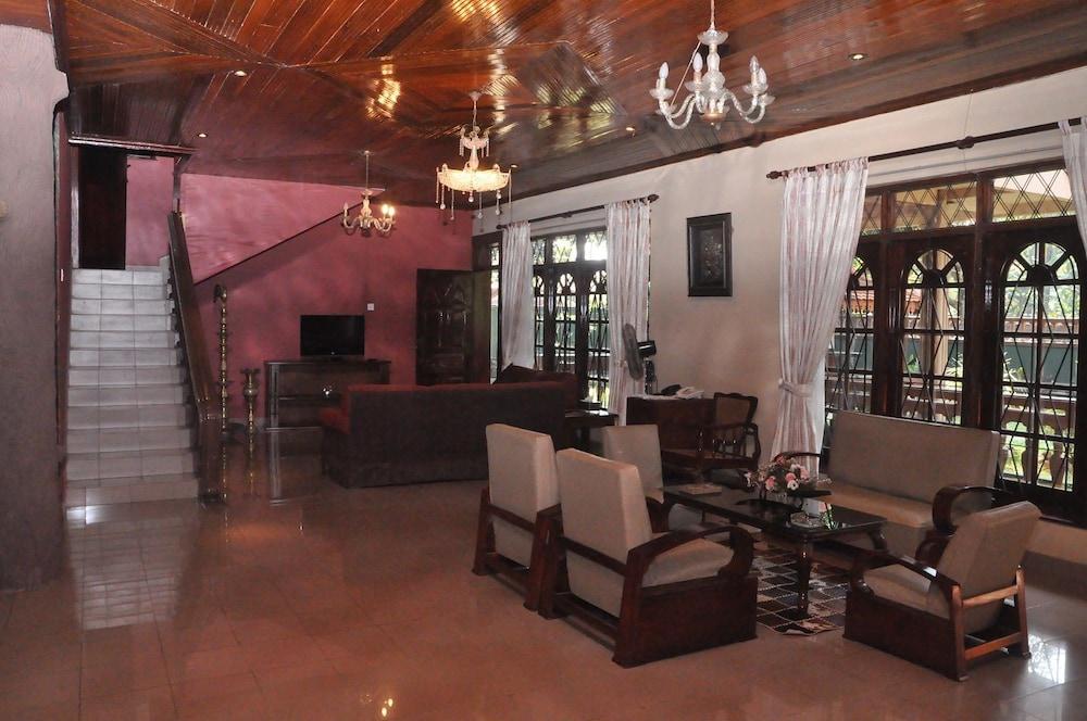 Casual Stay Villa