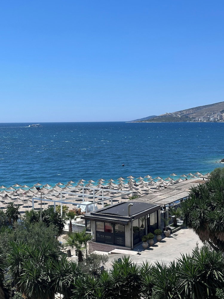 Mari Al Deluxe Saranda