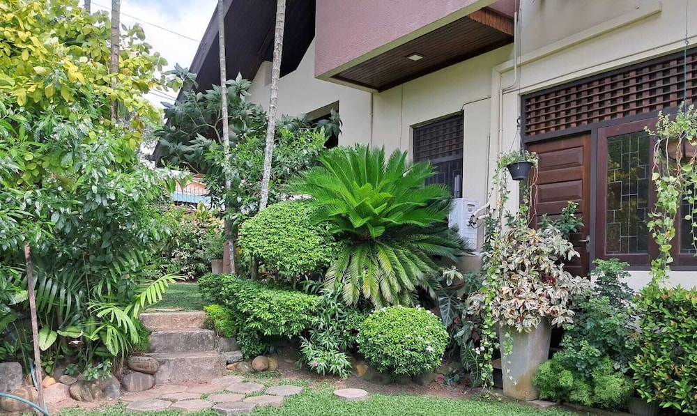 19 St. Stephen's Villa