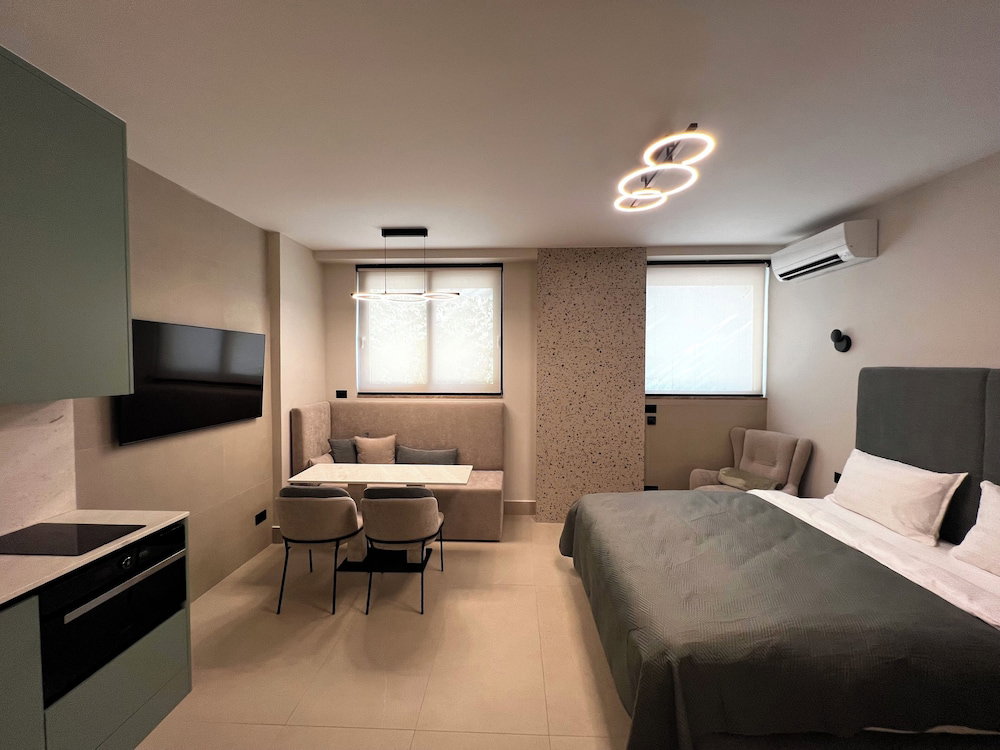 Golden Beach Suites