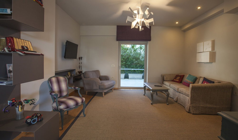 Scale Suites