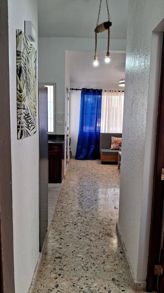 Hotel Cortlang Vacation Rentals Costambar