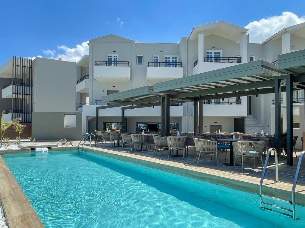 Mare Blue & Suites, Adults 16+ Hotel