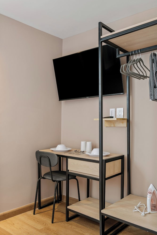 Hotel Ezequiel Montes By Homirent
